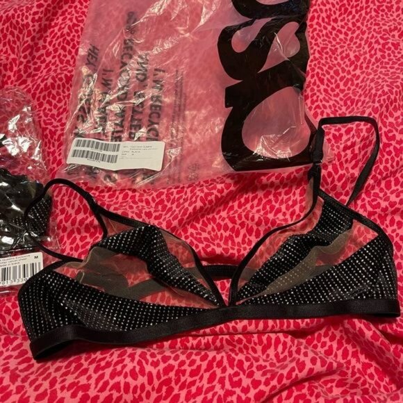 NWT God Save Queens Exclusive Laila Shimmer Velvet Sheer Panel Bralette in Black - Picture 9 of 12